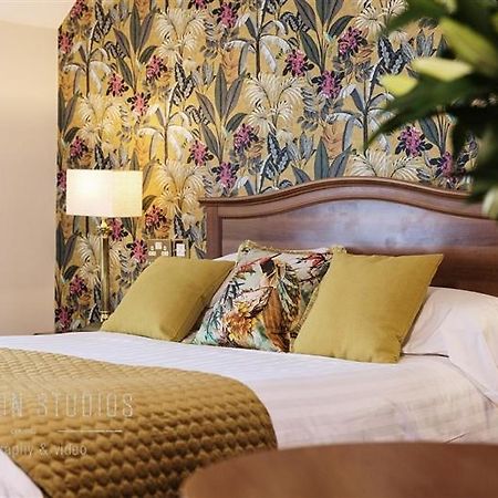 Hotel Corbett Court Fermoy Esterno foto