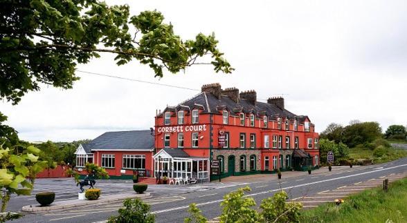 Hotel Corbett Court Fermoy Esterno foto